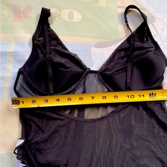 Victoria's Secret Black Mesh Underwire babydoll 36C Rose Embroidered VTG New - Picture 4 of 12